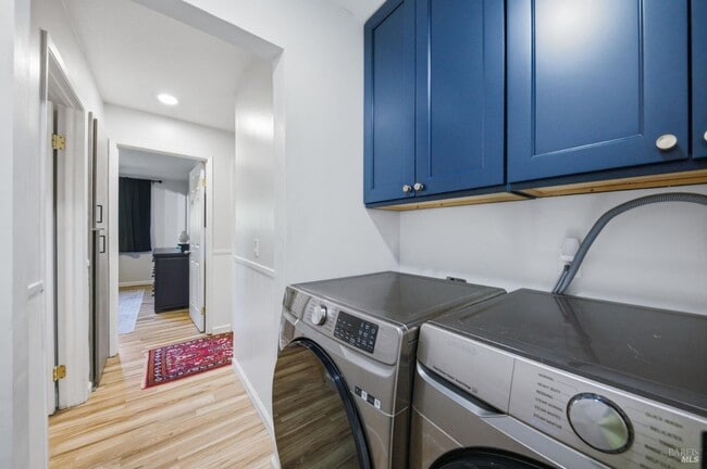 Building Photo - 1100 Merrill Ct