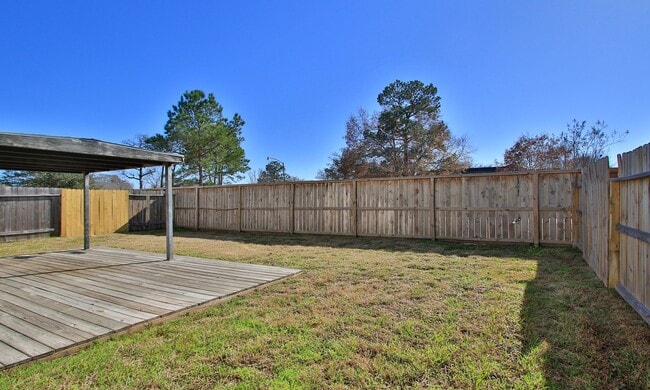 Building Photo - For Lease | 4 Bed, 2.5 Bath |2,314 Sq Ft |...