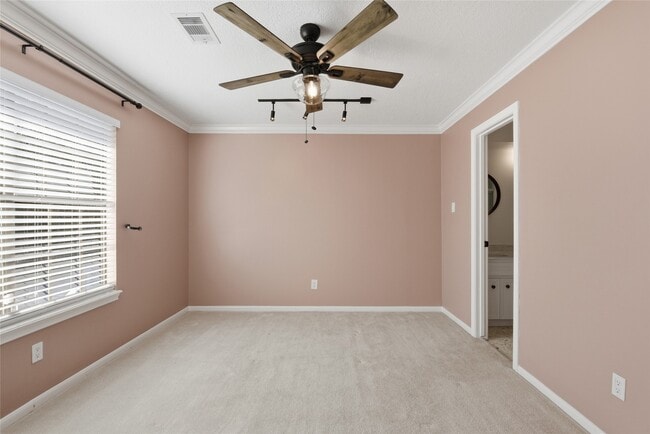 Building Photo - 3718 Wildwood Ridge Dr