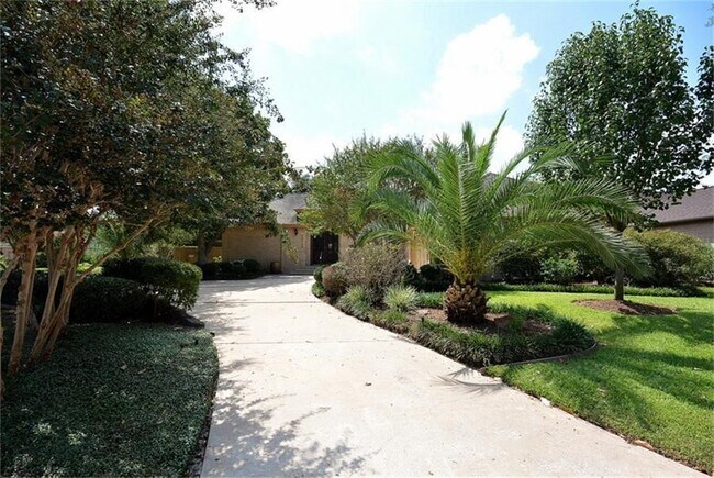 Building Photo - 13103 Rincon Dr