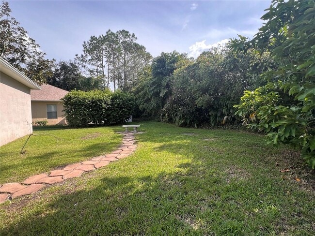 Building Photo - 12516 Leatherleaf Dr