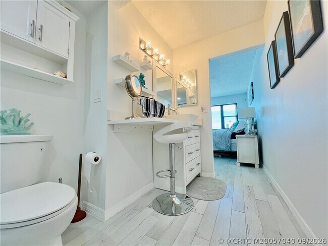 Building Photo - 9400 S Ocean Dr