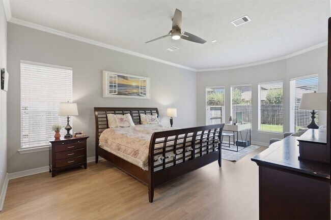 Building Photo - 18800 N Bee Cave Springs Cir