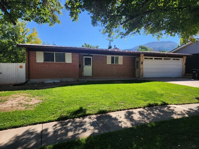 Primary Photo - Charming home
