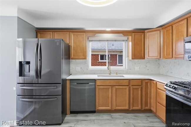 Building Photo - 8528 Norborne Ave