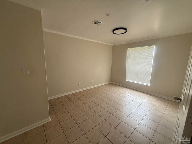 Building Photo - 6550 Allyn Way