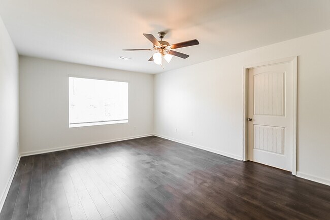 Building Photo - 5757 Timber Leaf Lp