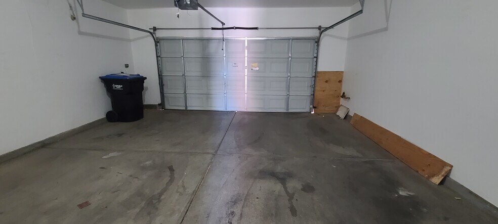 Building Photo - 5926 Silver Trace Ct