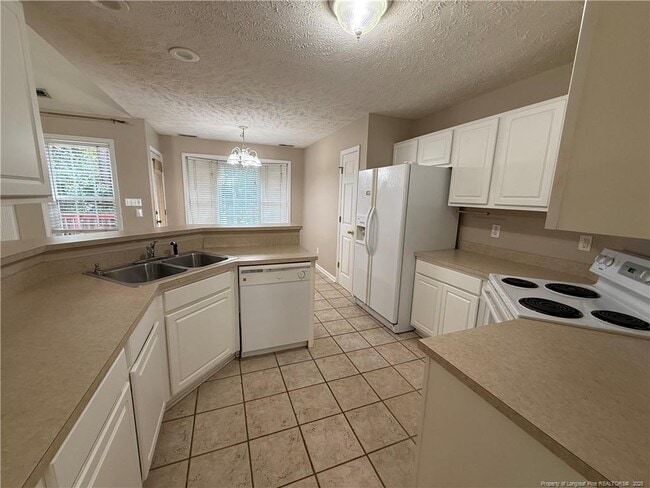 Building Photo - 89 Harborview Dr