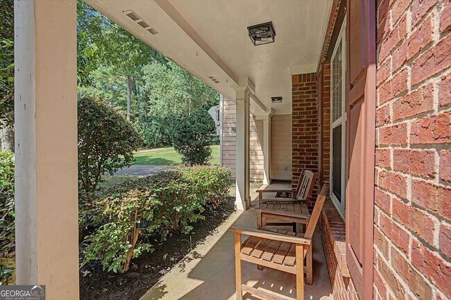 Building Photo - 1590 Waterway Pl SW