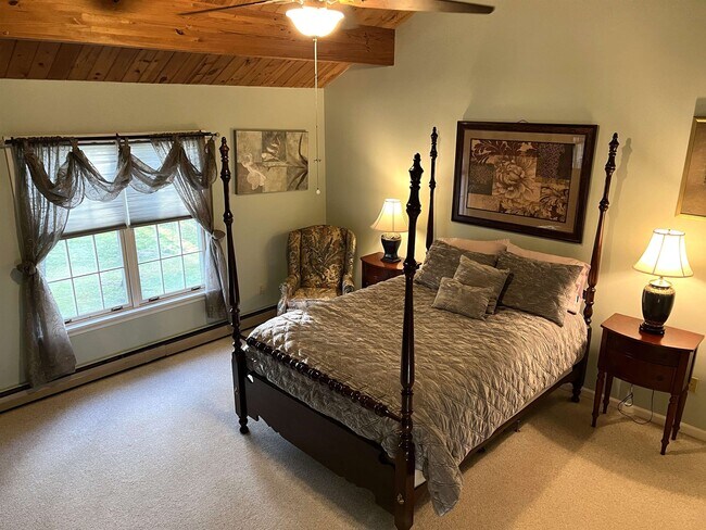 Building Photo - 78 Saco Pines Rd