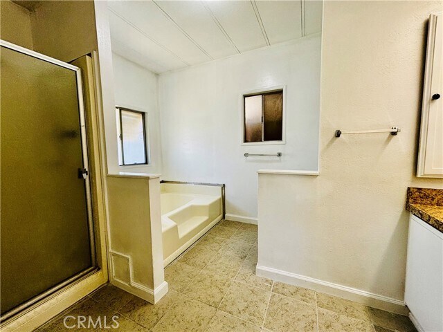 Building Photo - 30025 Alicante Dr