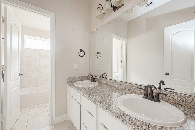 Building Photo - 4522 Marilee Chris Ct