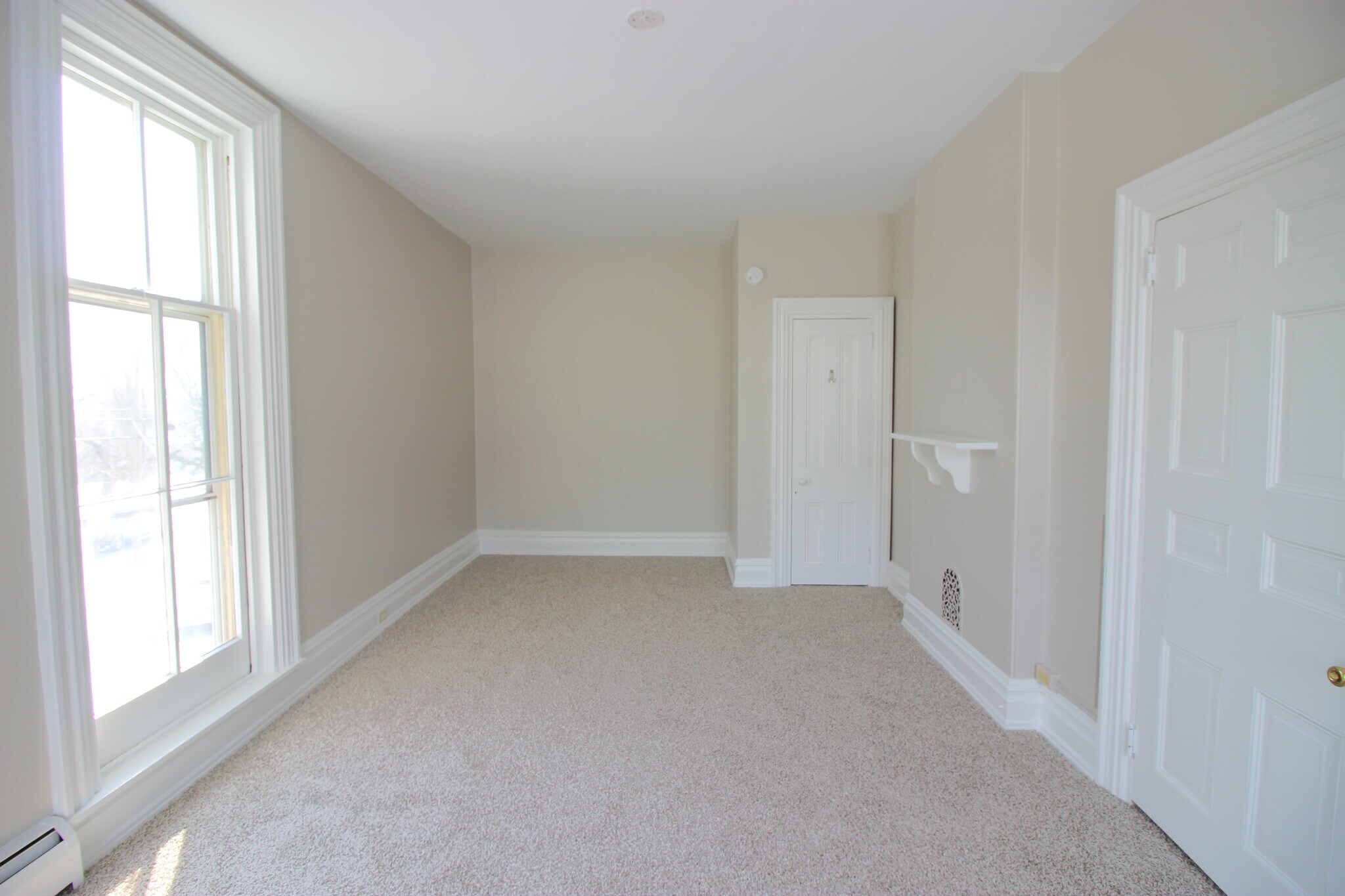 Building Photo - 322 Hodgson St