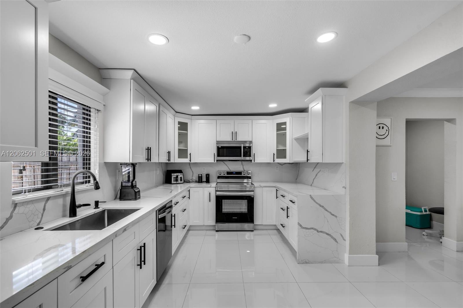 Building Photo - 3609 SW 23rd St