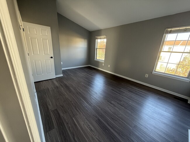 Building Photo - 1027 Pirates Ct