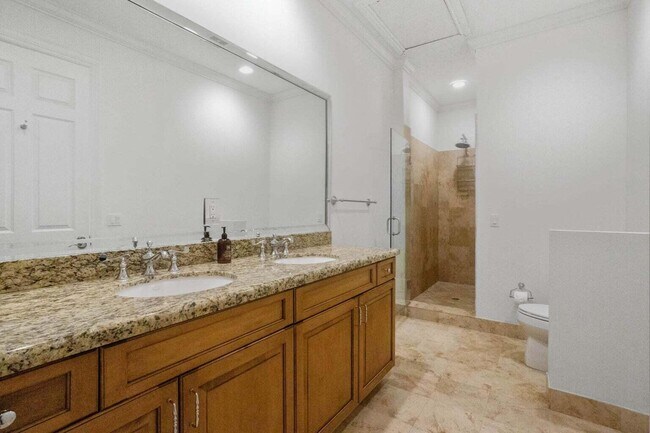 Building Photo - 3211 Estancia Ln