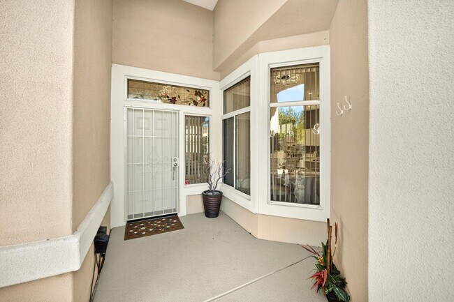 Building Photo - 78804 Platinum Dr