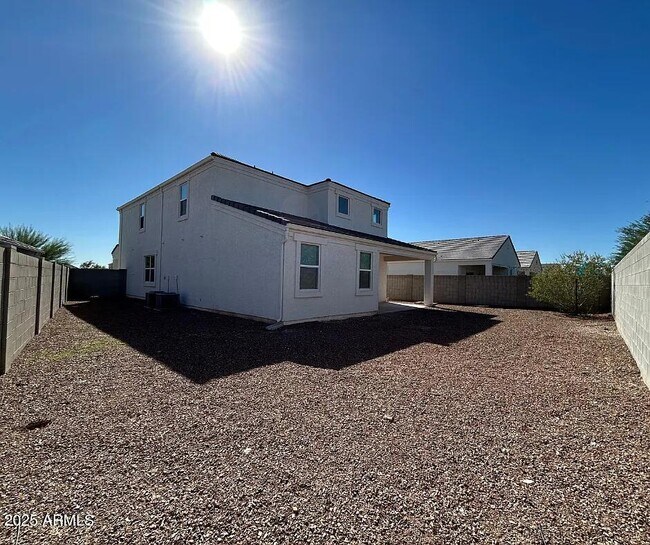 Building Photo - 18906 W Woodlands Ave