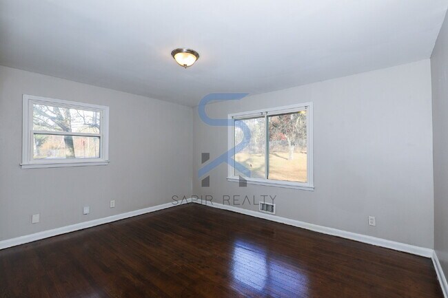 Building Photo - Move in before January 15th and choose your reward: a $250 Amazon Gift Card or a 55 Smart TV!