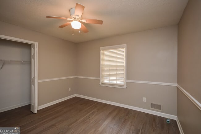 Building Photo - 4801 Cedar Brook Dr SE