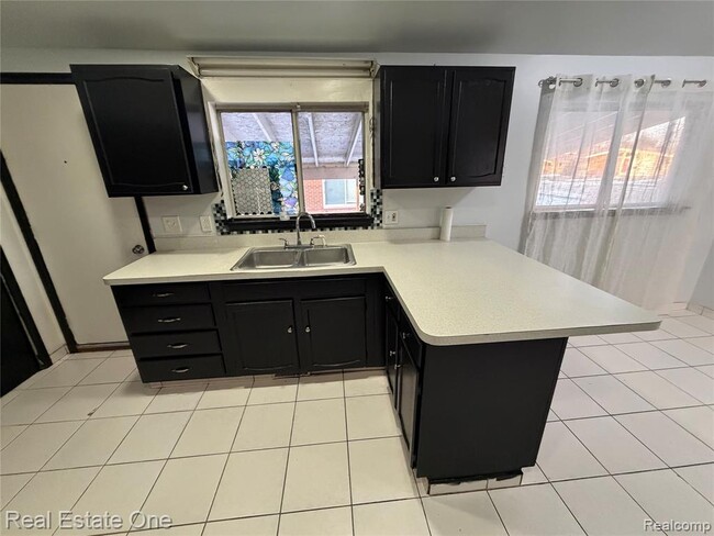 Building Photo - 29449 Everett St