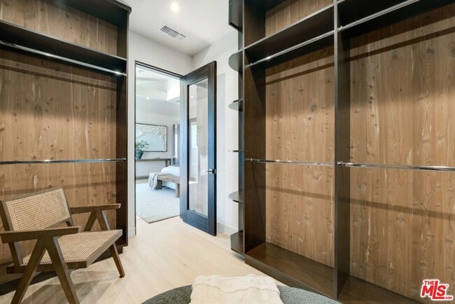 Building Photo - 3116 Elvido Dr