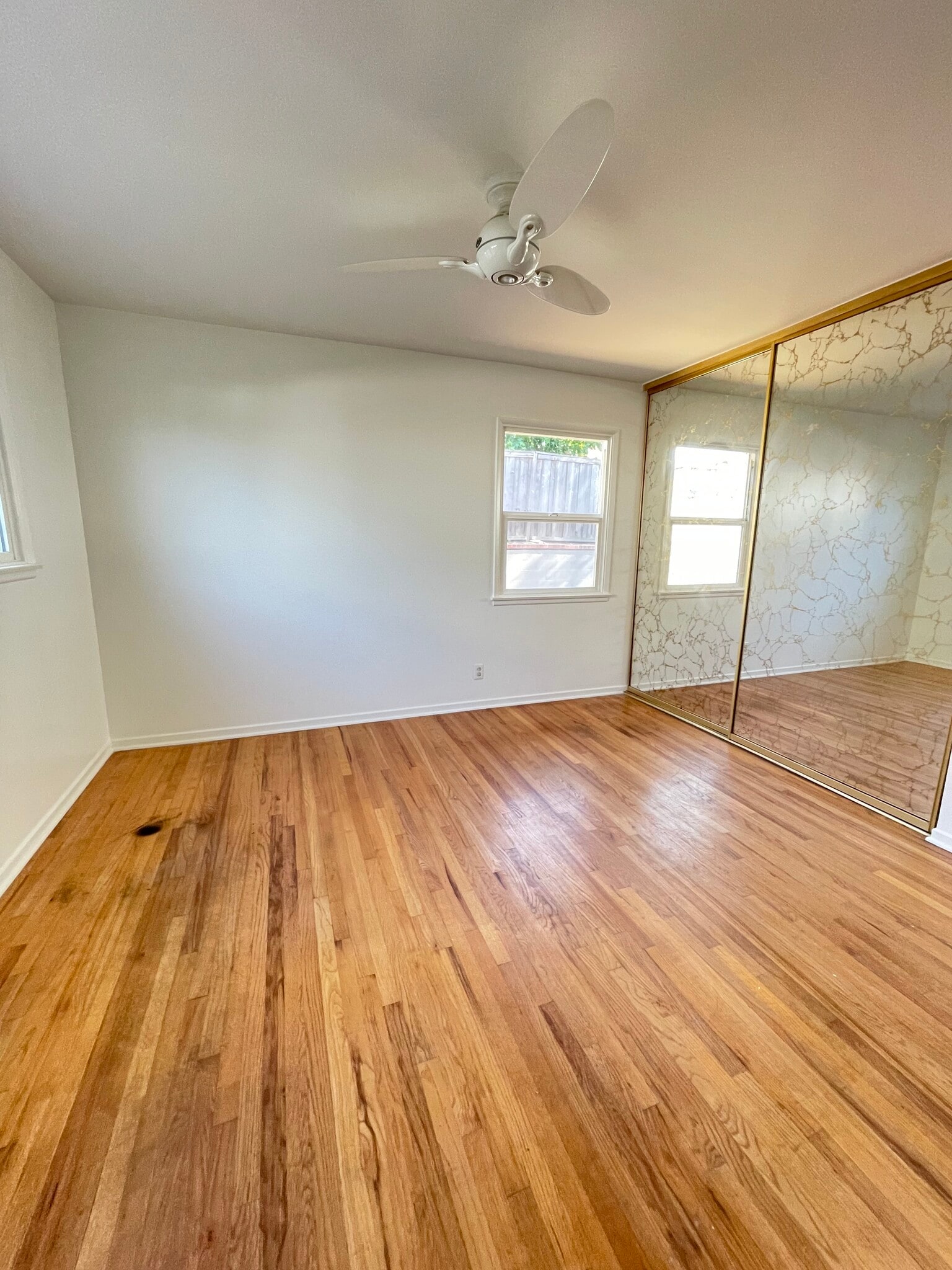 Building Photo - 1045 Marvista Ave