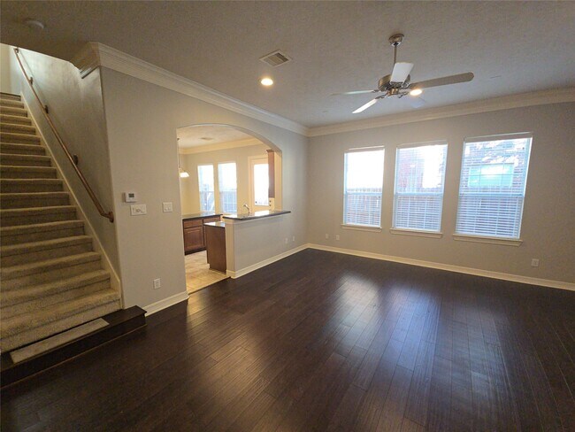 Building Photo - 1515 Olive Park