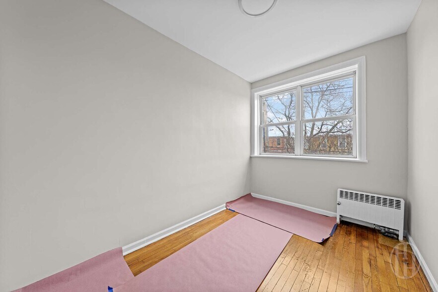 Building Photo - 1242 74th St