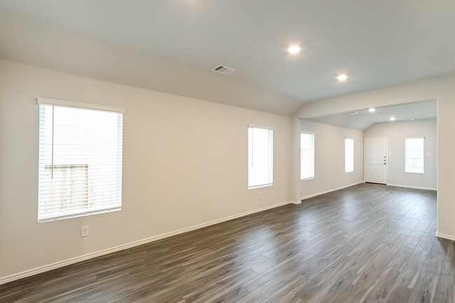 Building Photo - 3016 Wild Indigo Trl