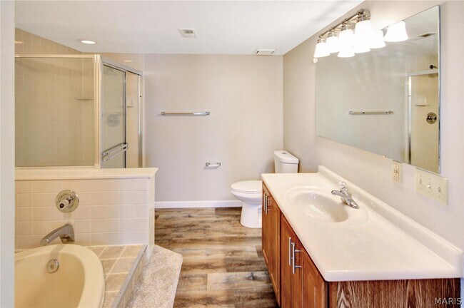 Building Photo - 121 Shirley Ridge Dr