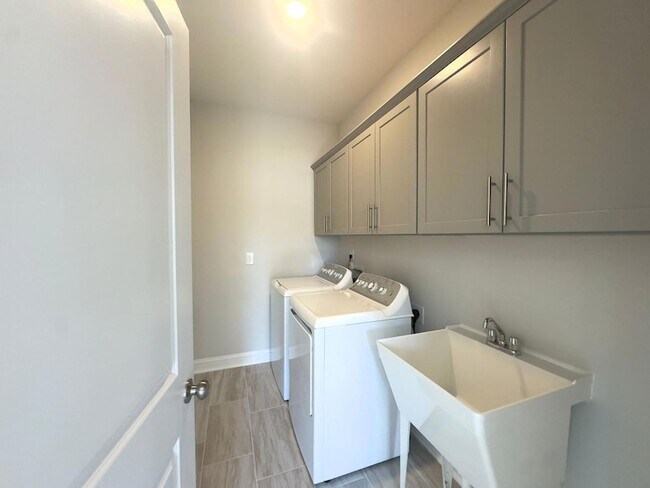 Building Photo - 245 Canyon Gap Wy