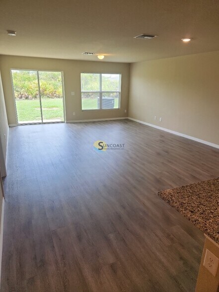 Building Photo - 12726 Buffing Rd