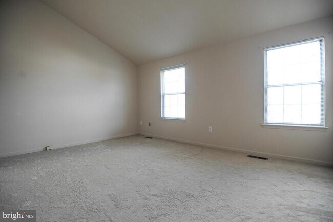 Building Photo - 128 Sulgrave Ct