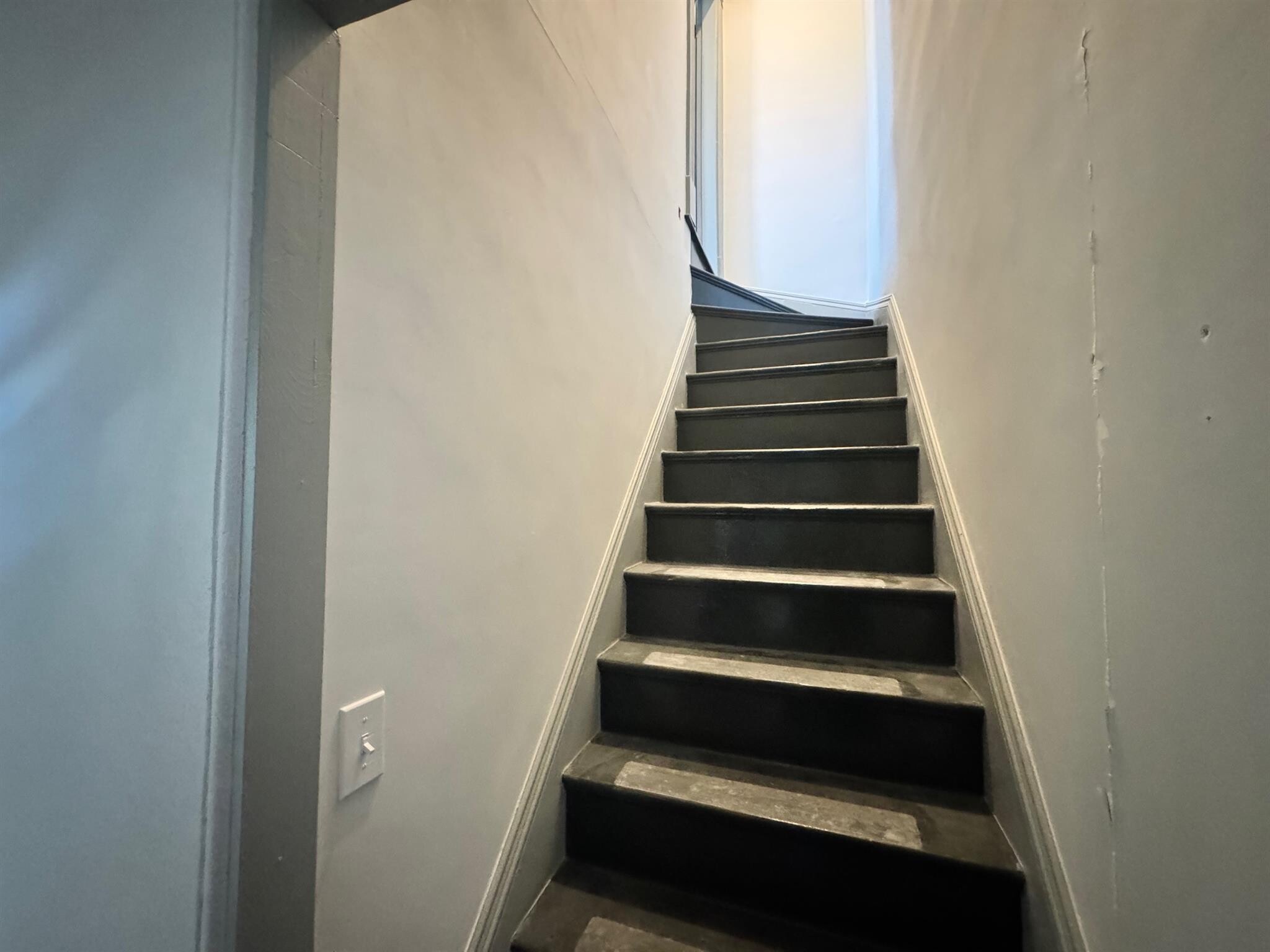 Building Photo - 27 Gilman Ter