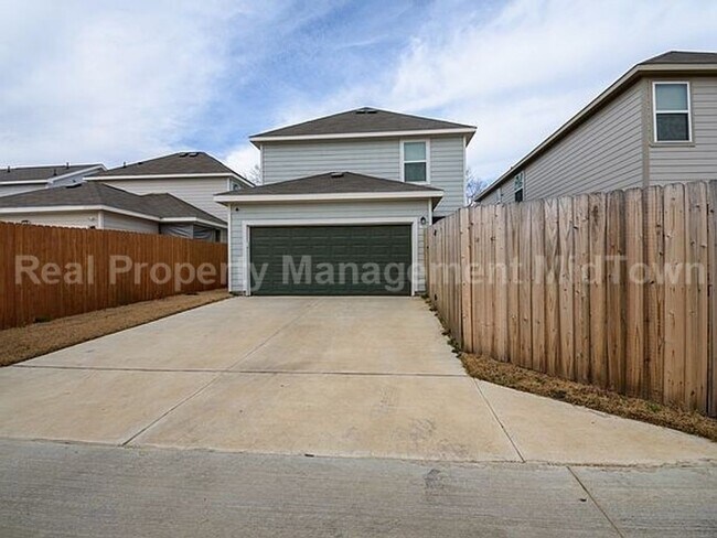 Building Photo - 5632 Shore Point Trl
