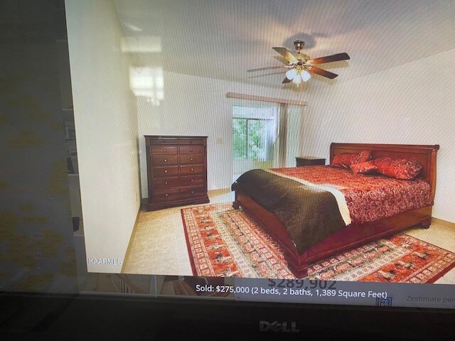 Master Bedroom with glass enclosed office space - 130 Olympia Dr