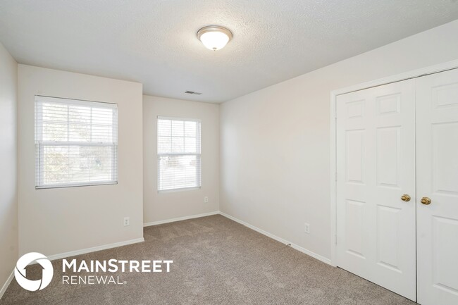 Building Photo - 2846 Meadow Gln