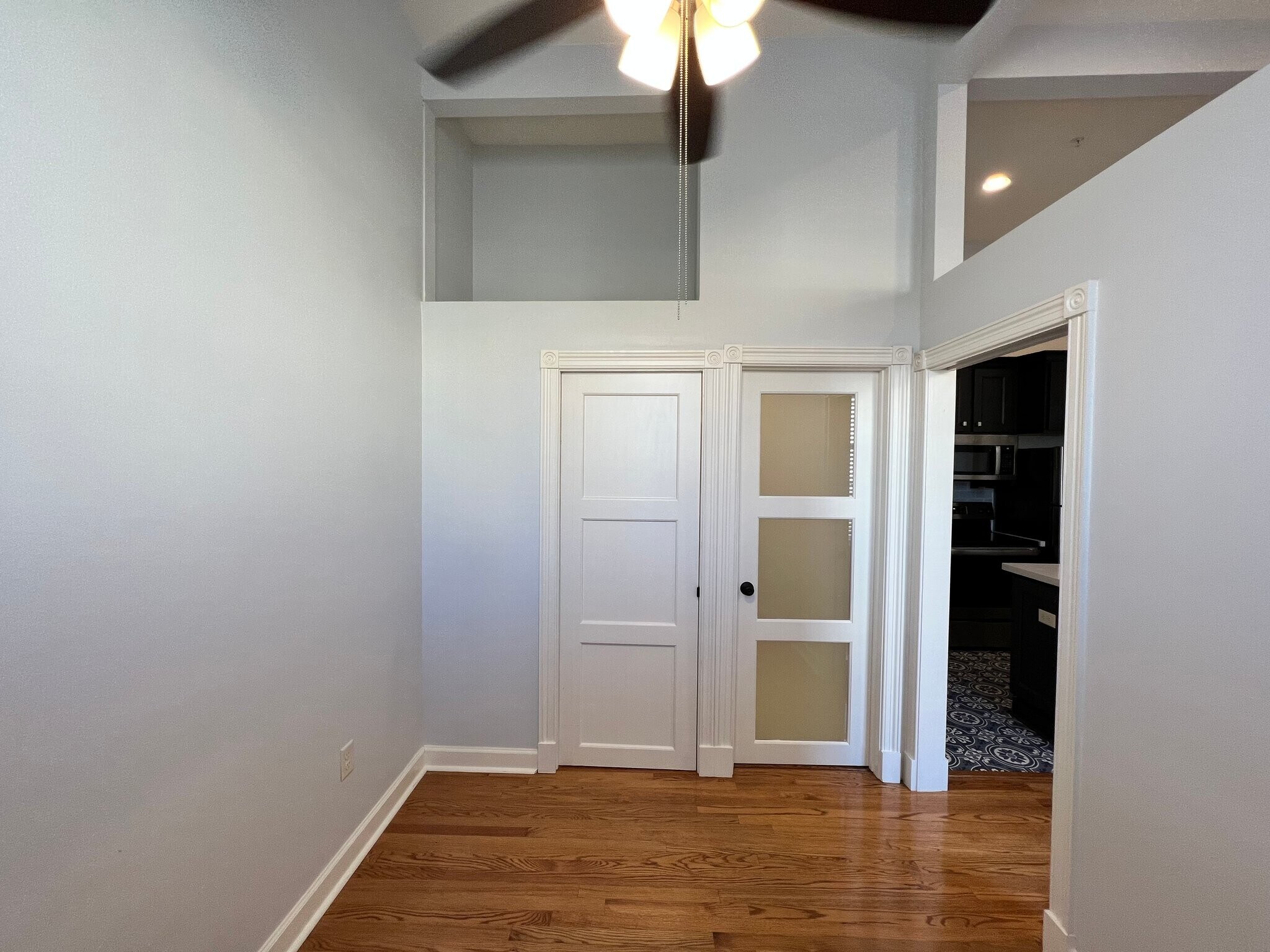 Building Photo - 904 Scott St