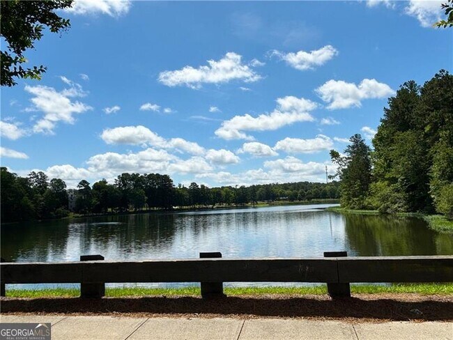 Building Photo - 7888 The Lakes Point