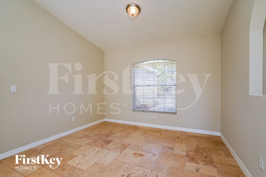 Building Photo - 3919 3rd St W