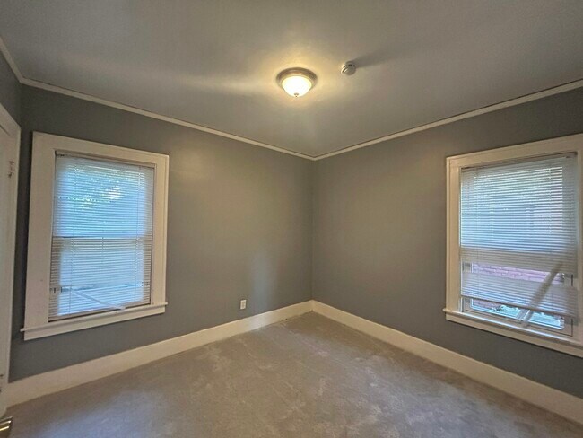 Building Photo - 16930 Santa Rosa Dr