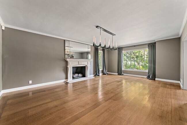 Building Photo - Exquisite English Tudor Estate on Private ...