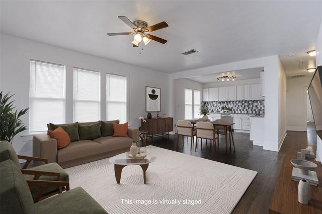 Building Photo - 3000 S Jennings St