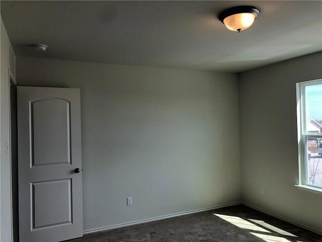 Building Photo - 108 Yellowbark St