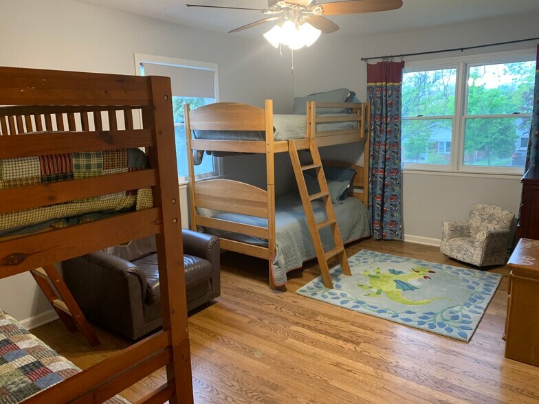 3rd bedroom - 1001 Eddy Ct
