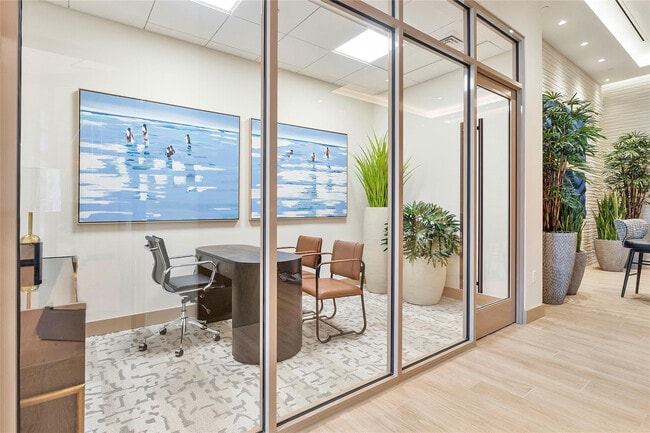 Building Photo - 153 N Seabreeze Blvd