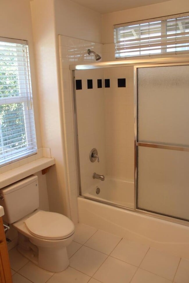 Building Photo - 1Bed/1Bath Apt. (ADU) on Cul-De-Sac in Car...