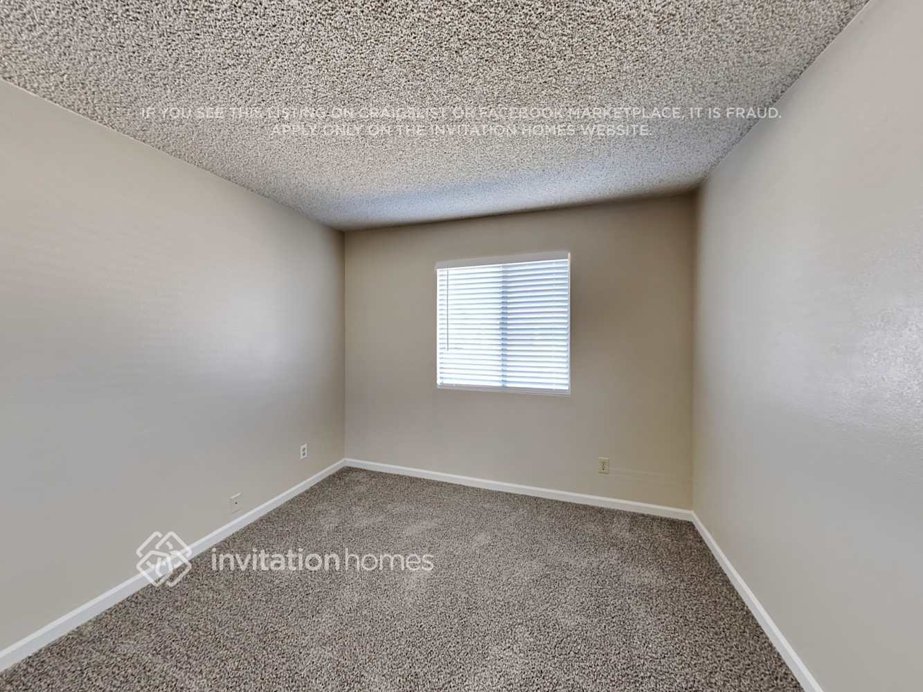 Building Photo - 9023 W Harmont Dr